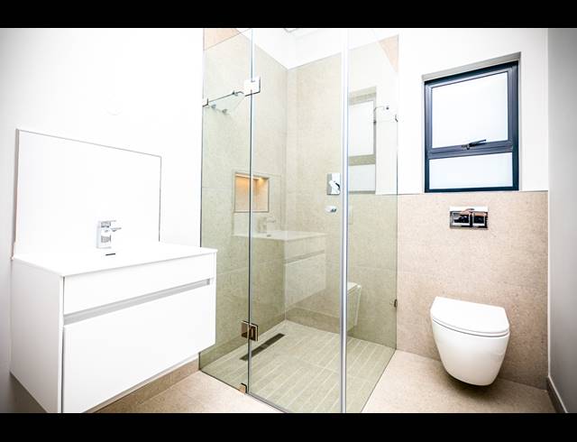 4 BEDROOM FREEHOLD FOR SALE IN SANDOWN